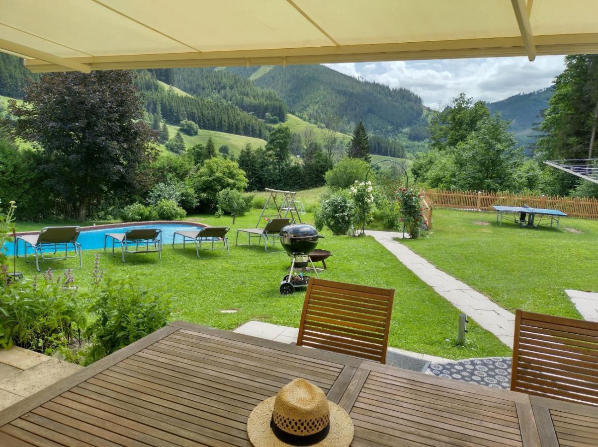 Pool, Pokale, Sauna, Billard, Kirche u. viel Natur Vordernberg Exterior foto